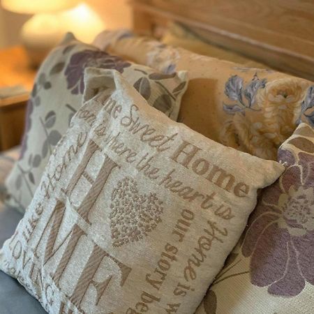Smithy Cottage Berriew Ngoại thất bức ảnh